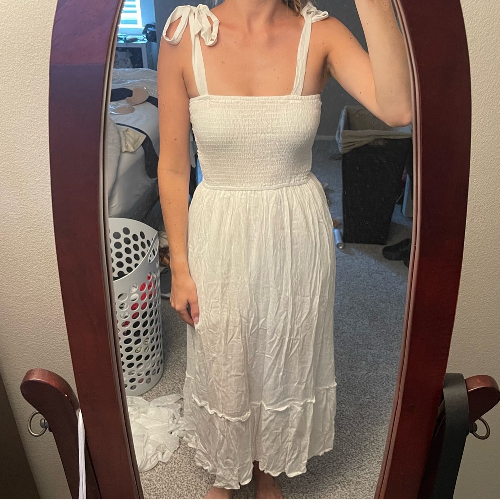 Long white stretchy dress